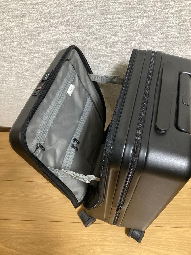 ace エース キャリーケース 機内持ち込みサイズ ブラック定価44,000円