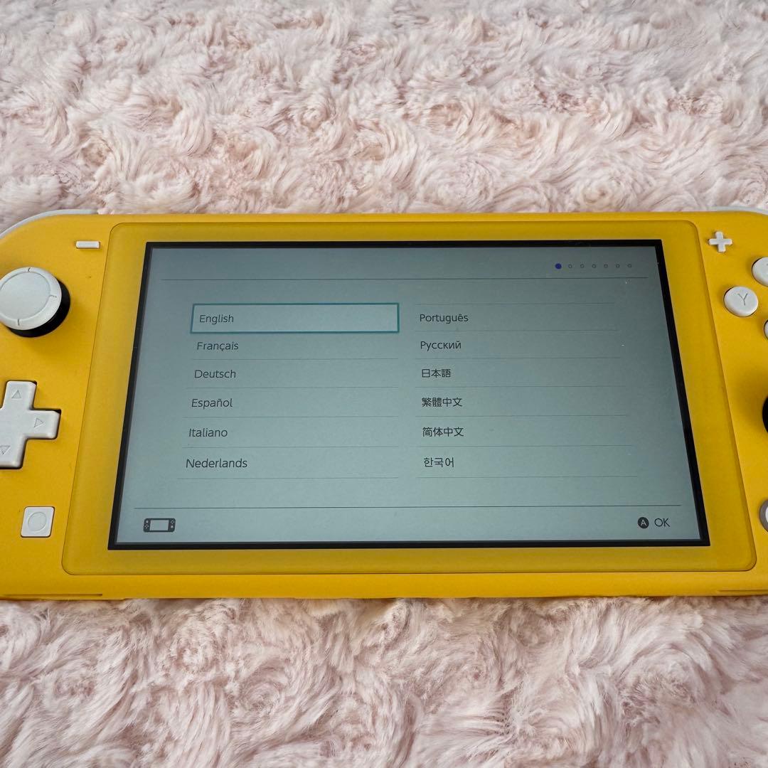 美品 Nintendo Switch Lite イエロー 本体 おまけ付き