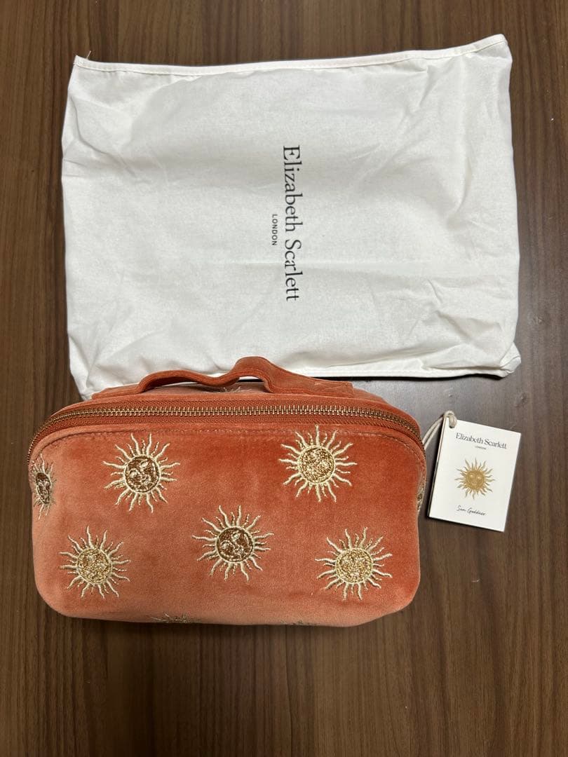 【新品】Elizabeth Scarlett 太陽刺繍ポーチ