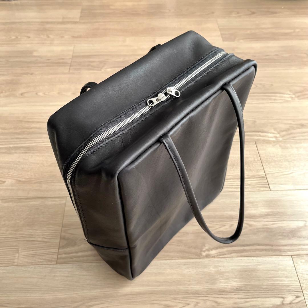 MORMYRUS｜GLOSS LEATHER TOTE /グロスレザートート