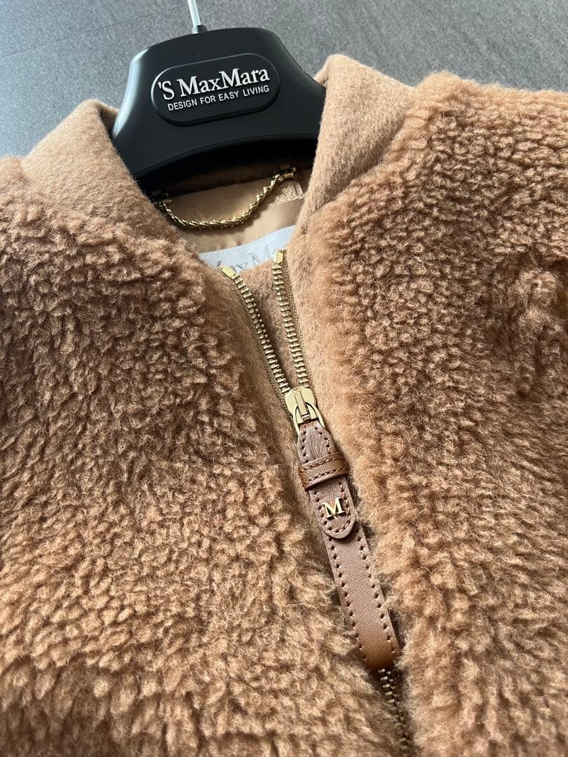 極美品　マックスマーラ