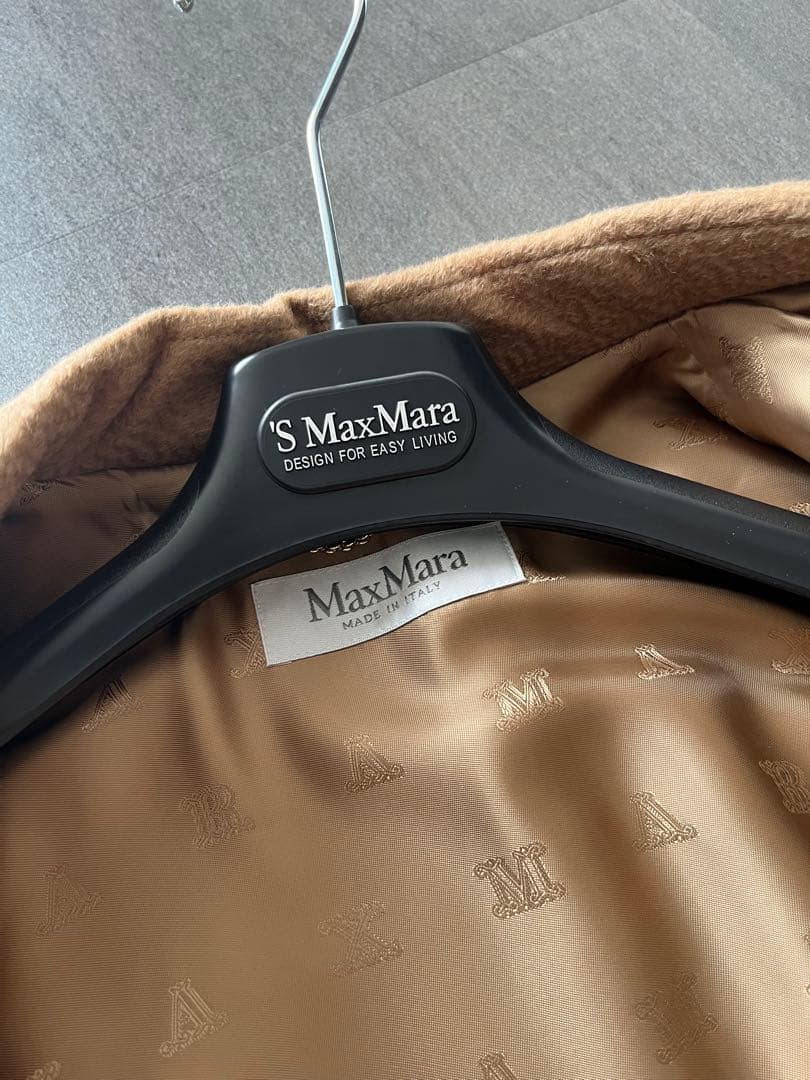 極美品　マックスマーラ