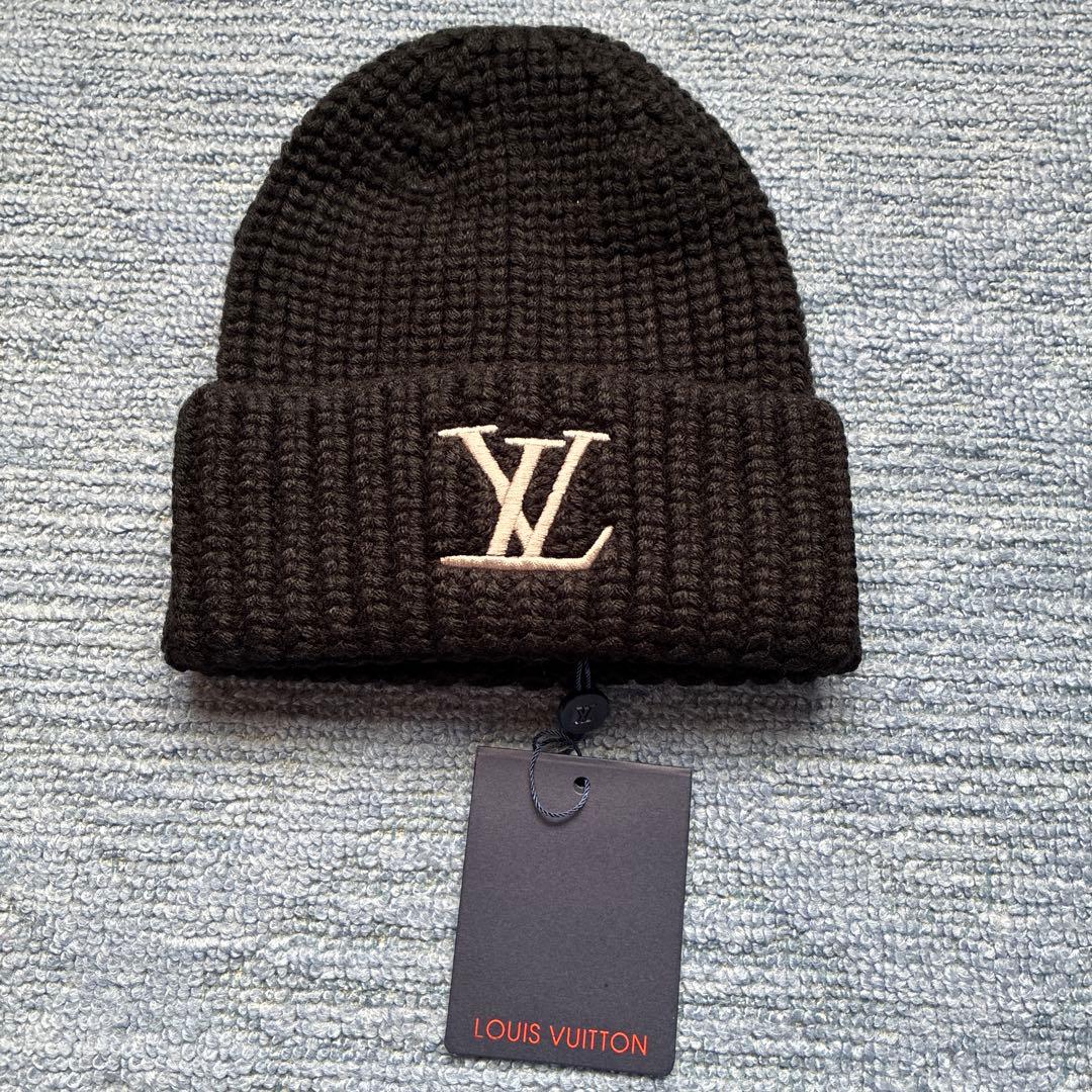 LOUIS VUITTON ブラック ニット帽