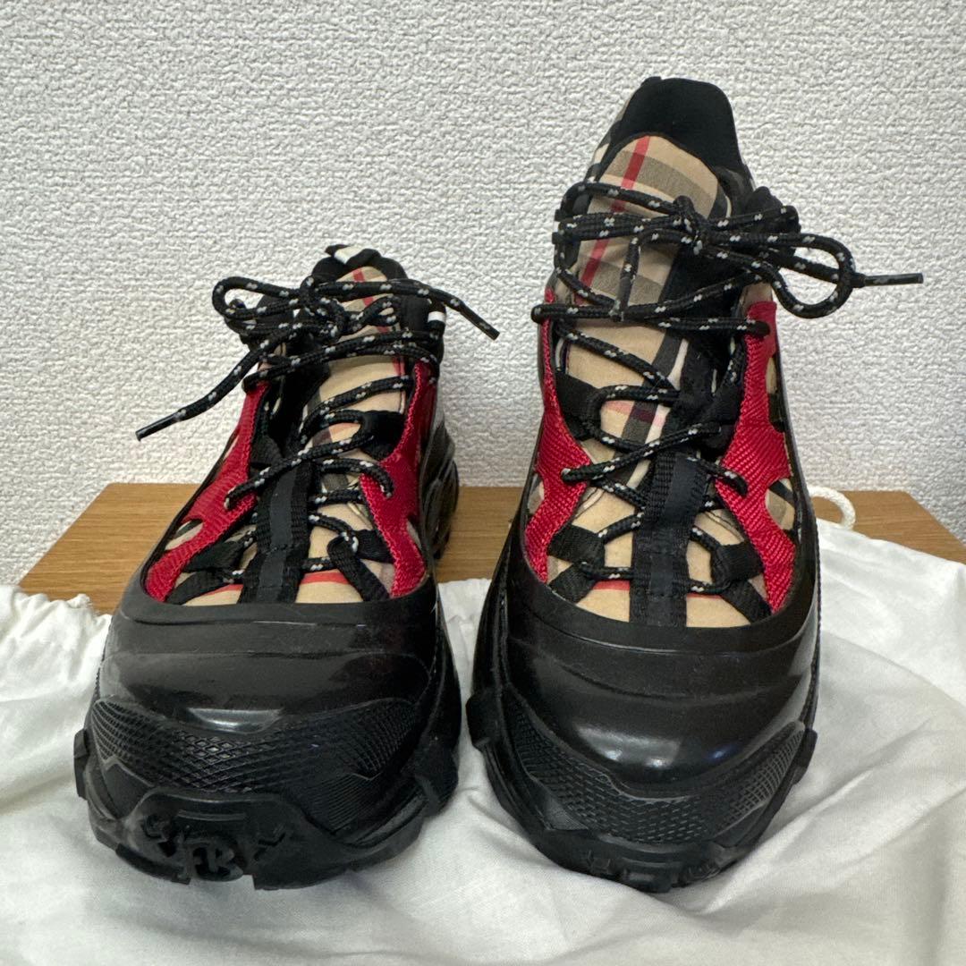 ク*ん様 売り切り★バーバリー★ARTHUR SNEAKERSアーサースニーカー