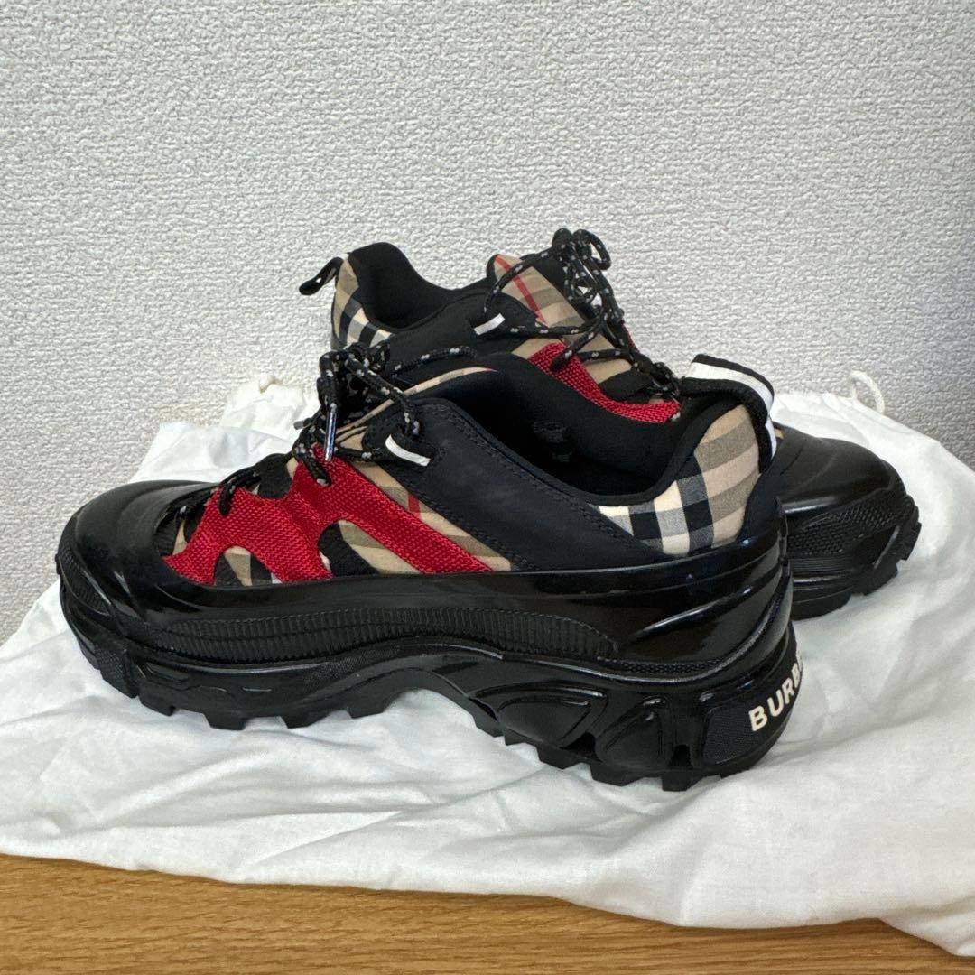 ク*ん様 売り切り★バーバリー★ARTHUR SNEAKERSアーサースニーカー