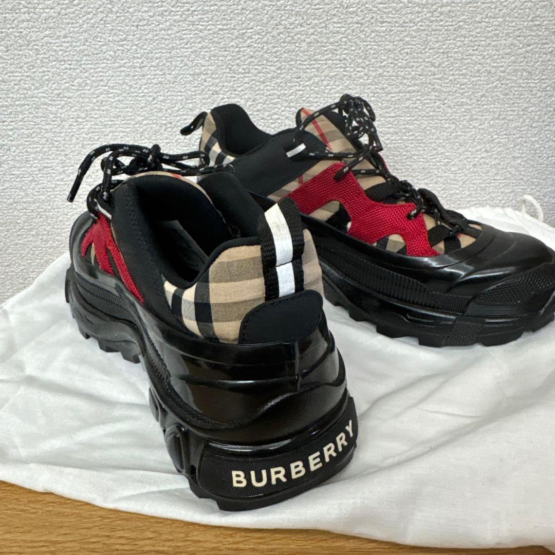 ク*ん様 売り切り★バーバリー★ARTHUR SNEAKERSアーサースニーカー
