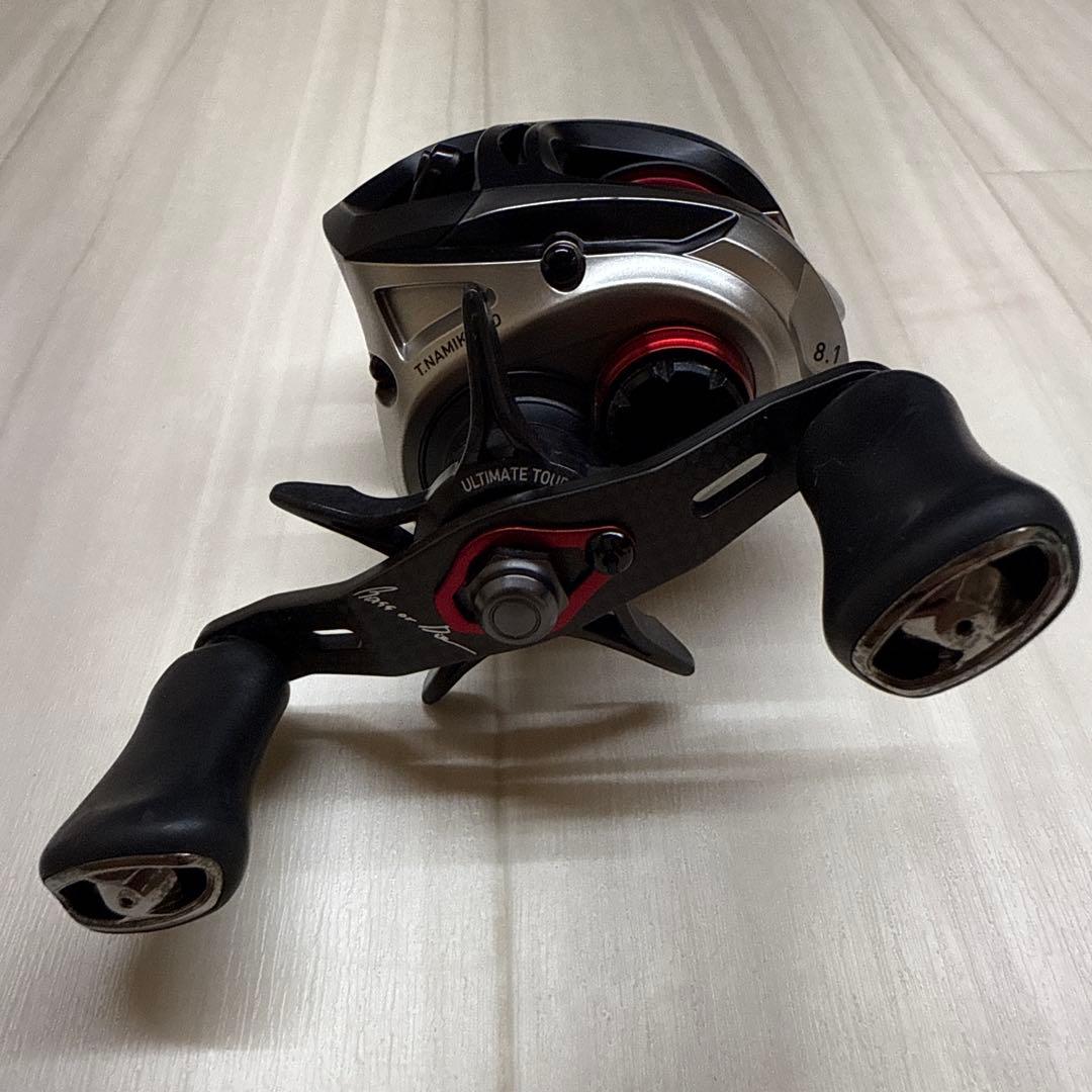 ダイワ　SVライトリミテッド　8.1 L