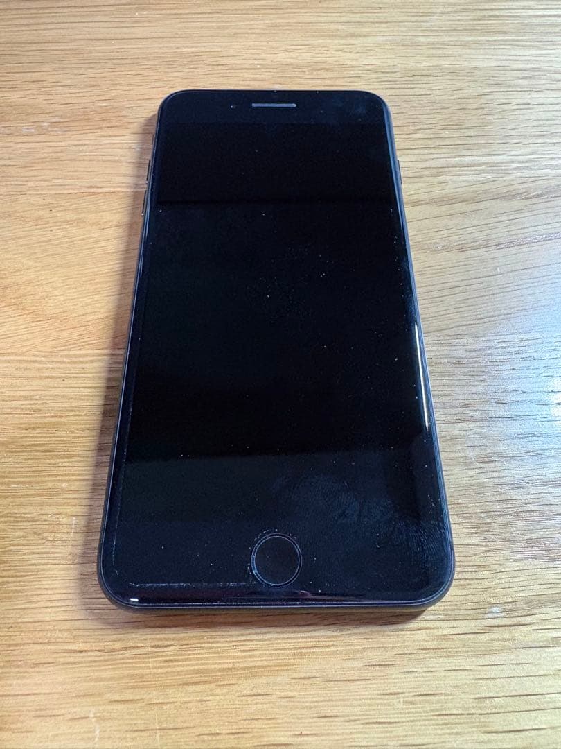 iPhone8 plus 64GB 充電口壊れ