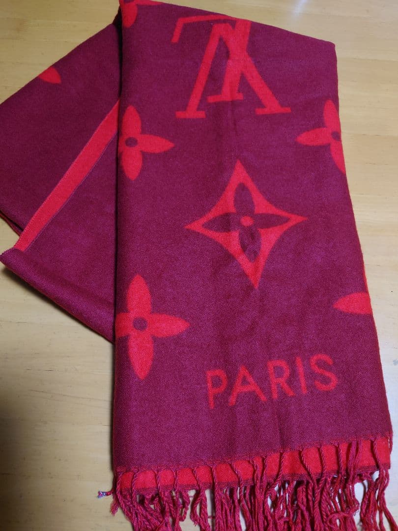 LOUIS VUITTONマフラー 本日限り　早期終了あり