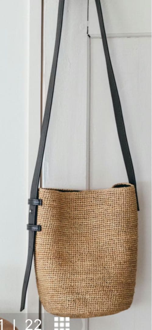北欧暮らしの道具店❤️ラフィアのショルダーバック　2025