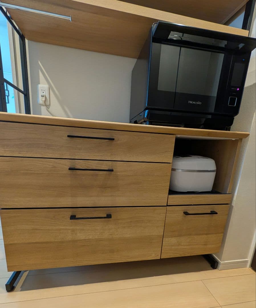 【美品】カップボード　キッチンボード　木製　ガラス扉付き