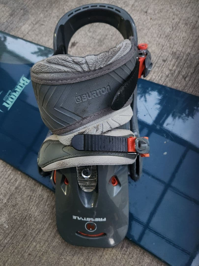 ミー　BURTON スノーボード 155cm ＋ ビンディング セット