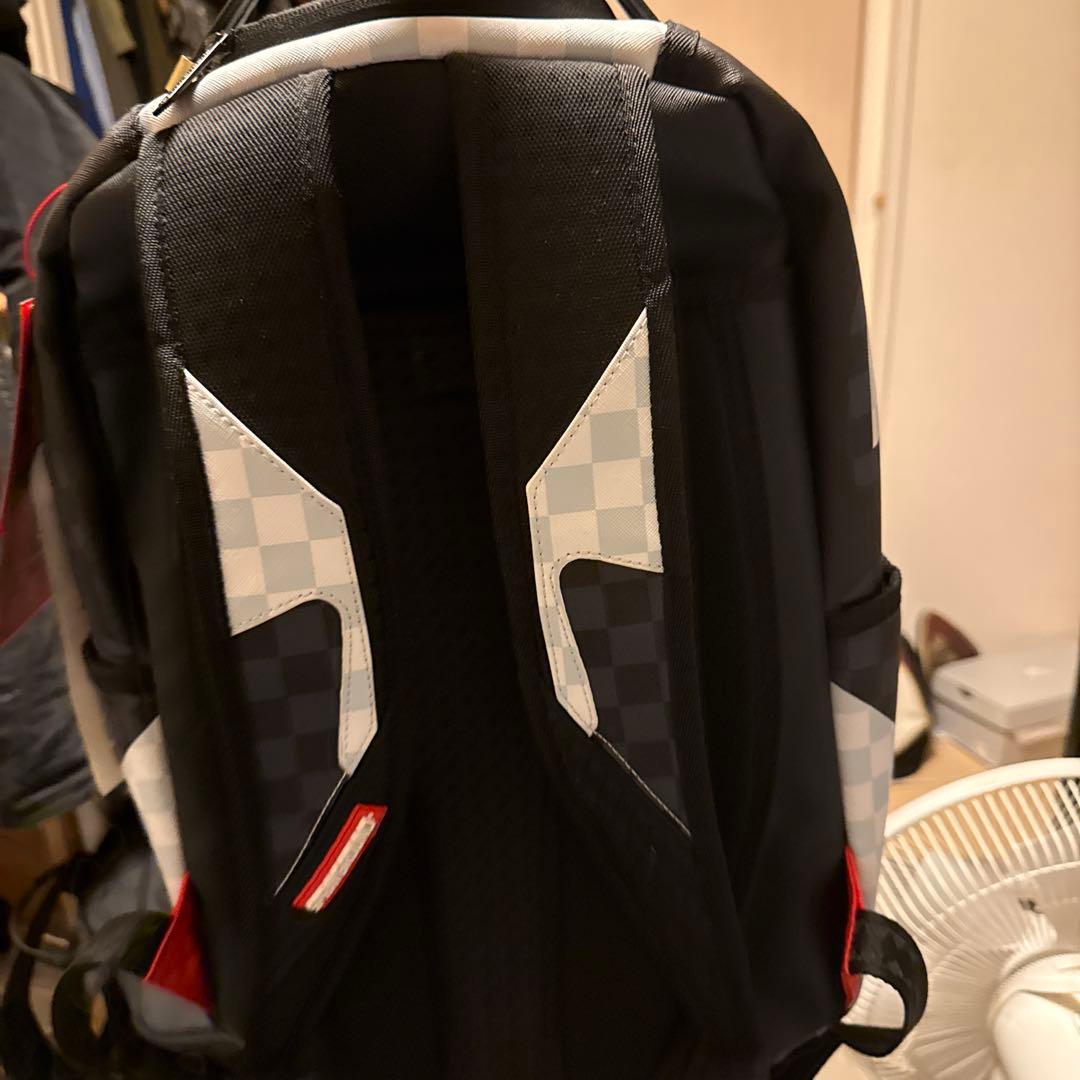 SPRAYGROUND サメデザイン バックパック