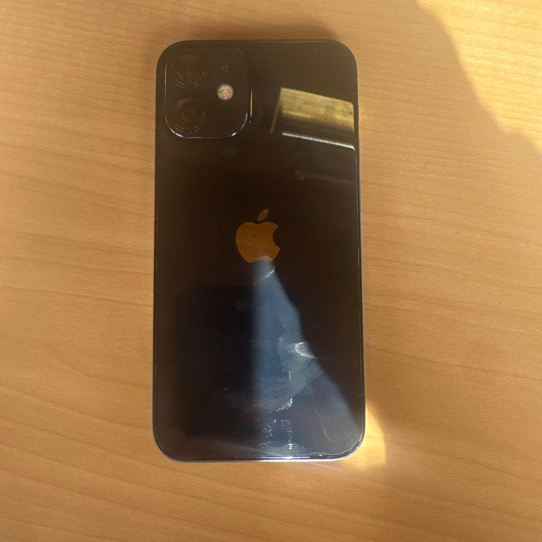 Apple iPhone 12 ブラック 本体　64