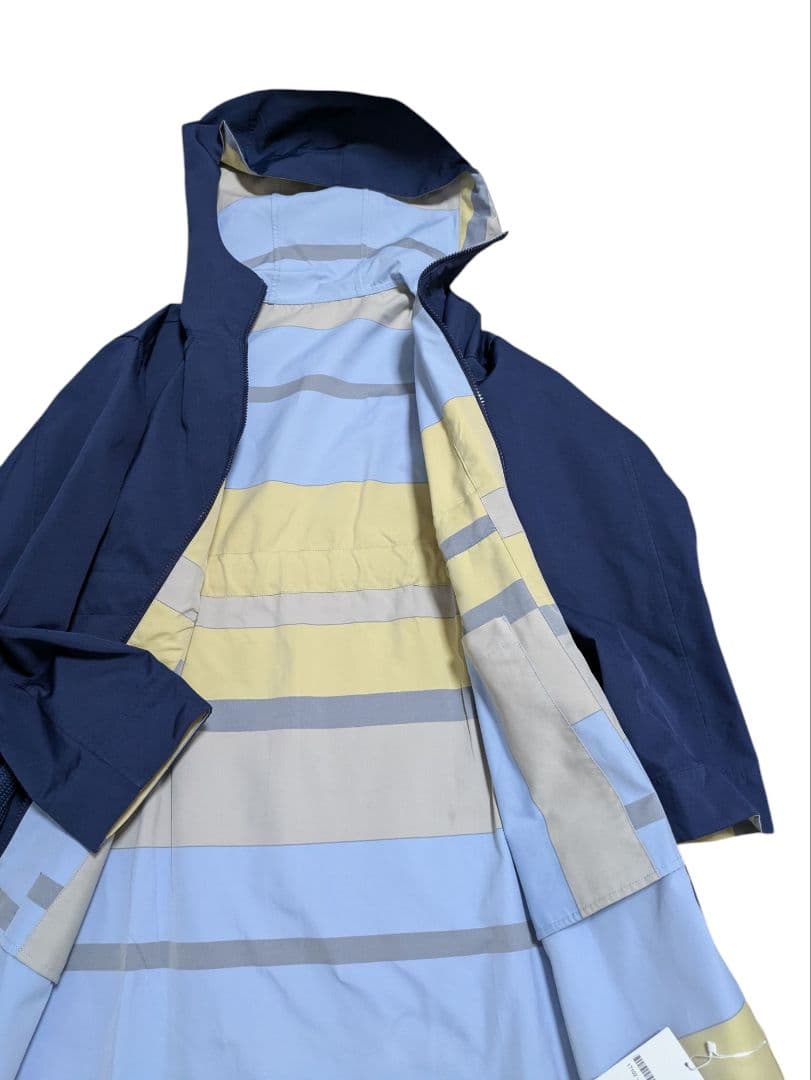 新品　ドゥクラッセ　DoCLASSE　二重織　リバーシブル・フードコート