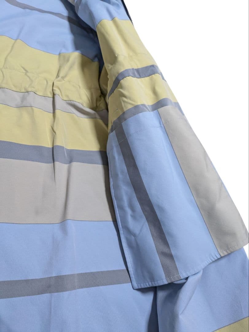 新品　ドゥクラッセ　DoCLASSE　二重織　リバーシブル・フードコート