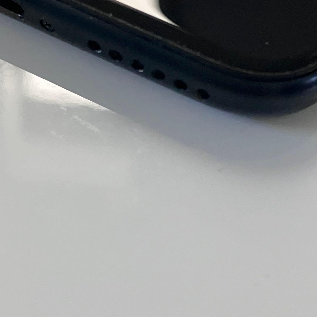 バッテリー新品iPhoneSE第3世代　64GB SIMフリー