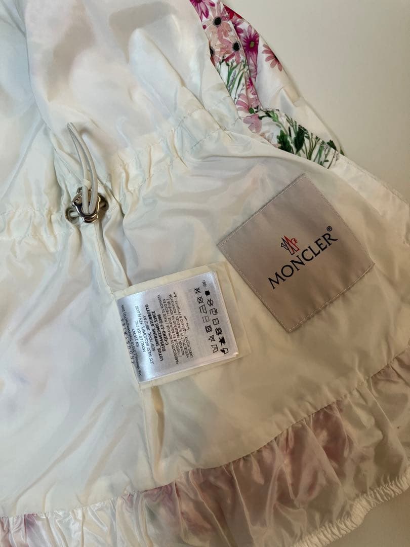 モンクレールジャケット