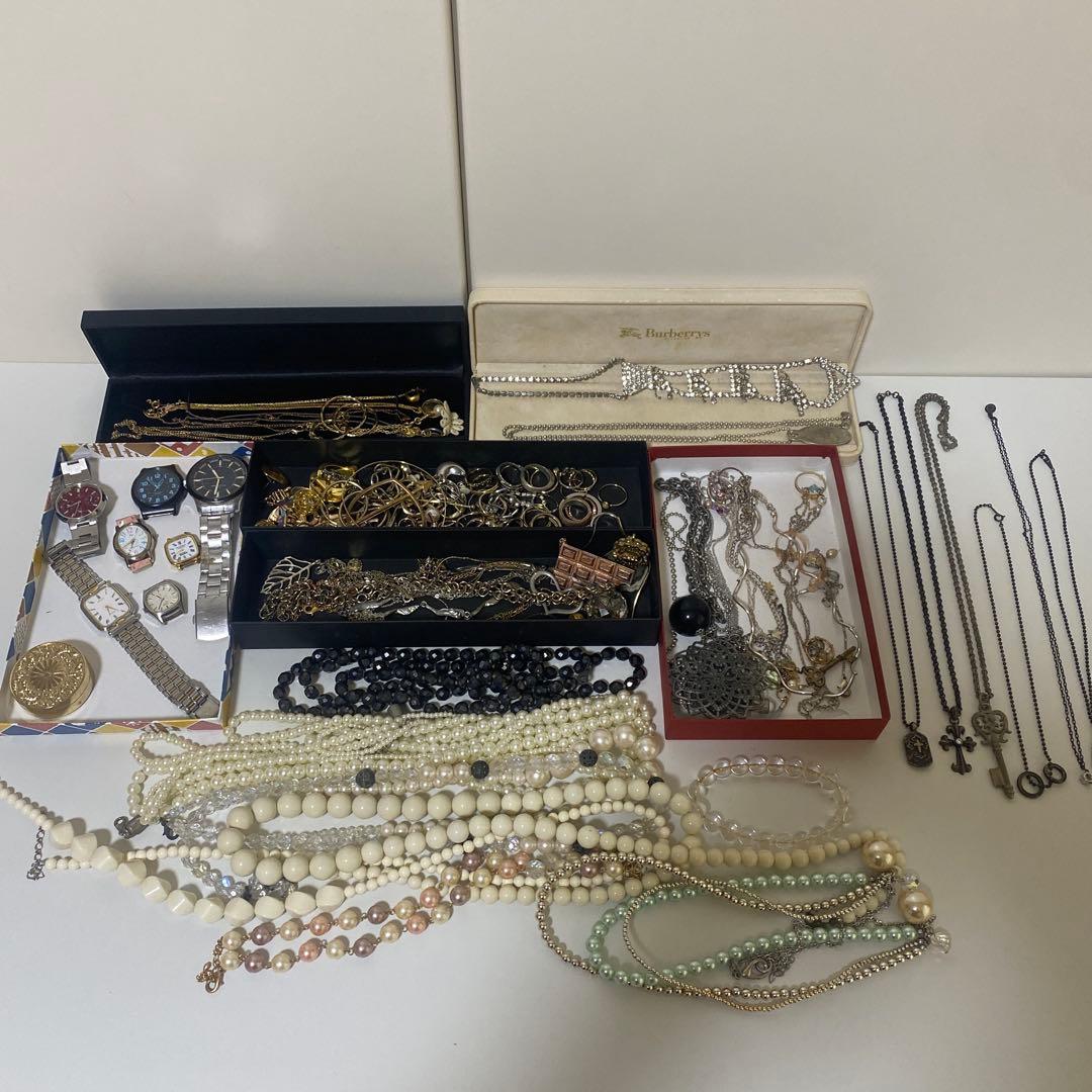 アクセサリー　まとめ売り　遺品整理　ブランド　刻印　ジュエリー　金　925 銀