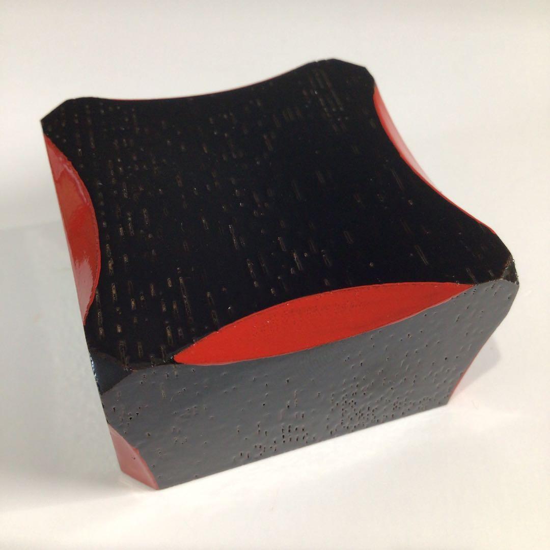 Ｐ５３９　茶器　『新谷宗久作』『黒搔合塗』『爪紅』『四方糸巻茶器』　共箱　茶道具