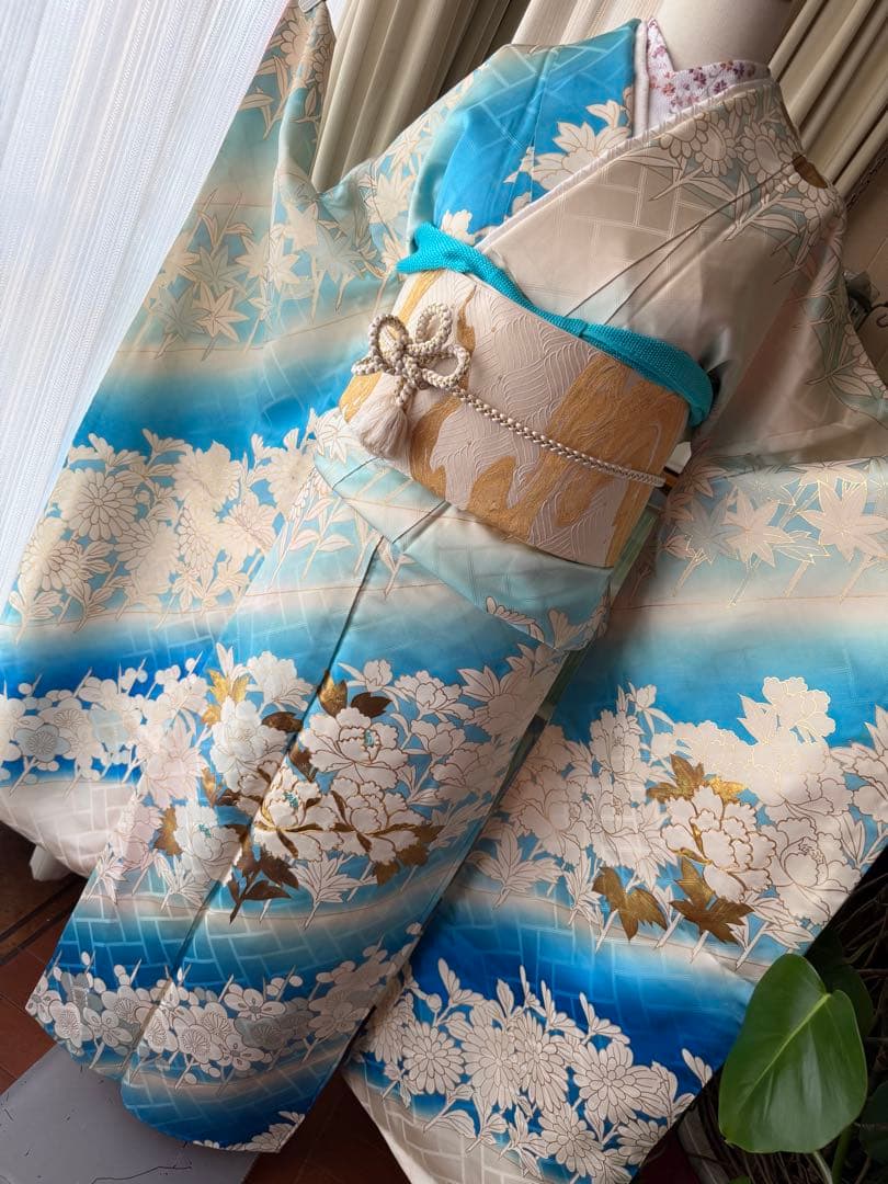 振袖フルセット アイボリー×ブルーグラデ 金箔金駒刺繍