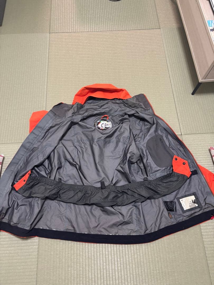 バートンak gore-tex 上下セット　最終値下げ　破格