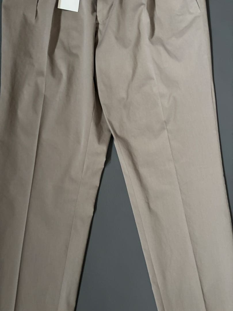【超美品】ベルナールザンス　パンツ　BZV3 2PF　裾未調整　ベージュ　メンズ
