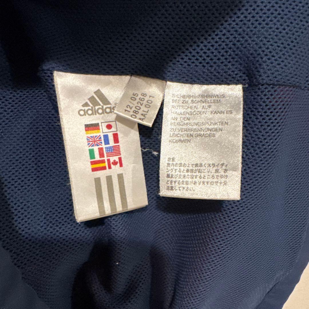 サッカー　スペイン代表　ジャージ　セットアップ