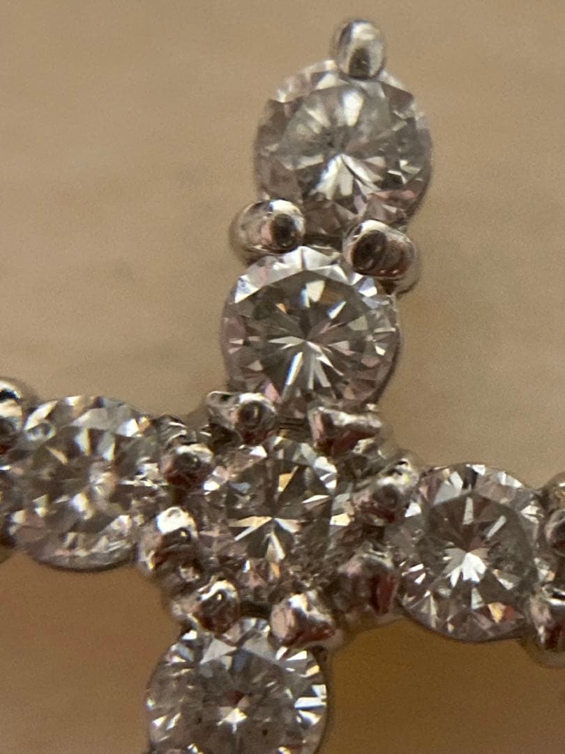 澪*様 pt900 ダイヤモンド　ネックレストップ　クロス