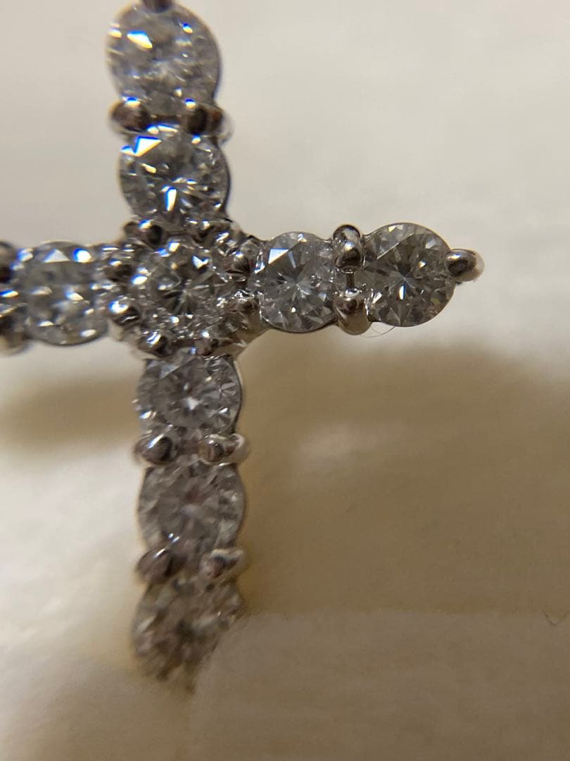 澪*様 pt900 ダイヤモンド　ネックレストップ　クロス