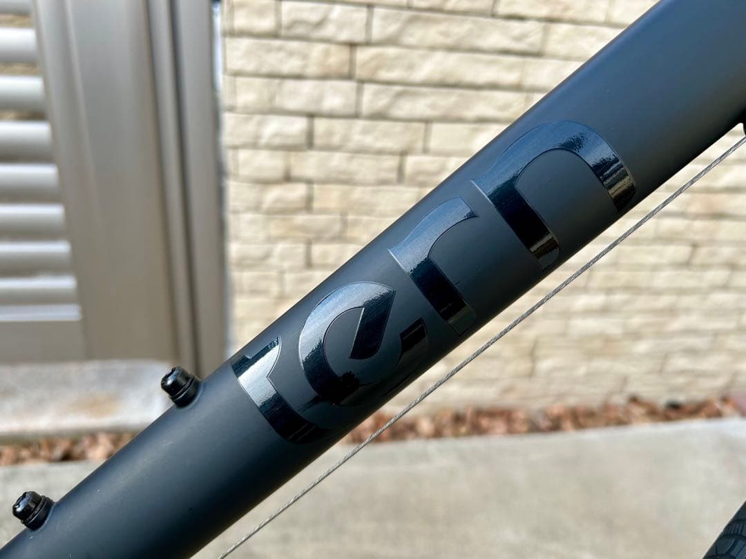 Tern crest ターンクレスト 50 マットブラック ミニベロ