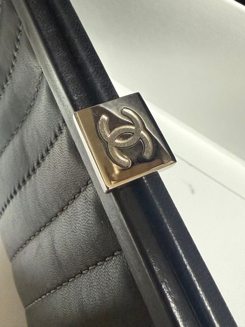 CHANEL ラムスキン マドモアゼル クラッチバッグ　美品