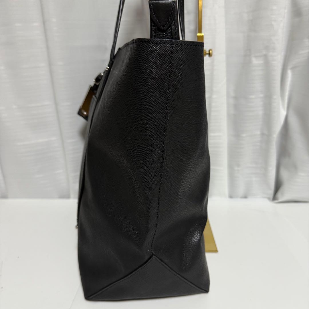 ⭐️未使用級⭐️TUMI エブリデイトートバッグ　レザー　ブラック　A収納可能