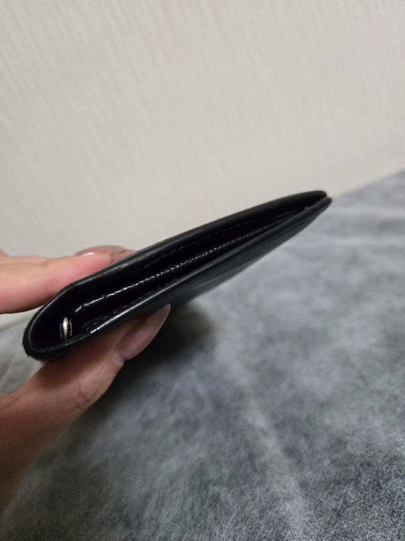 LOUIS VUITTON ルイヴィトン エピ 二つ折り 長財布