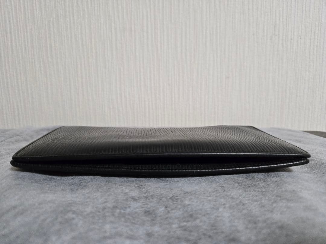 LOUIS VUITTON ルイヴィトン エピ 二つ折り 長財布