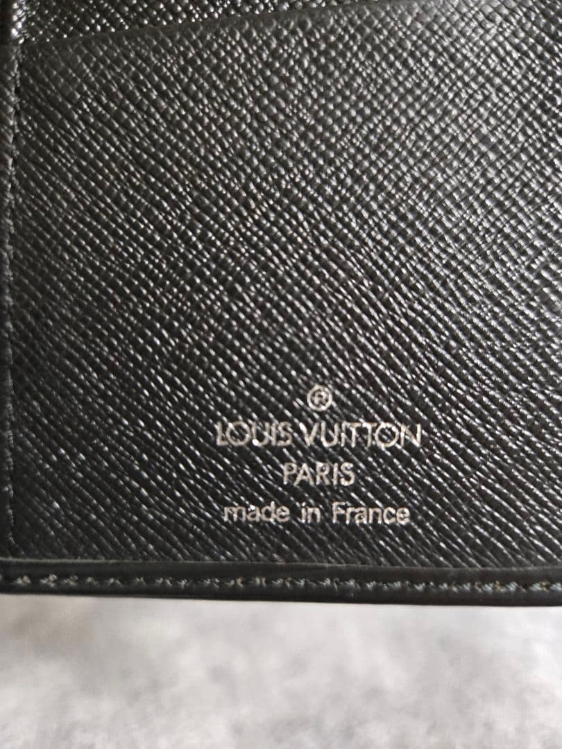 LOUIS VUITTON ルイヴィトン エピ 二つ折り 長財布