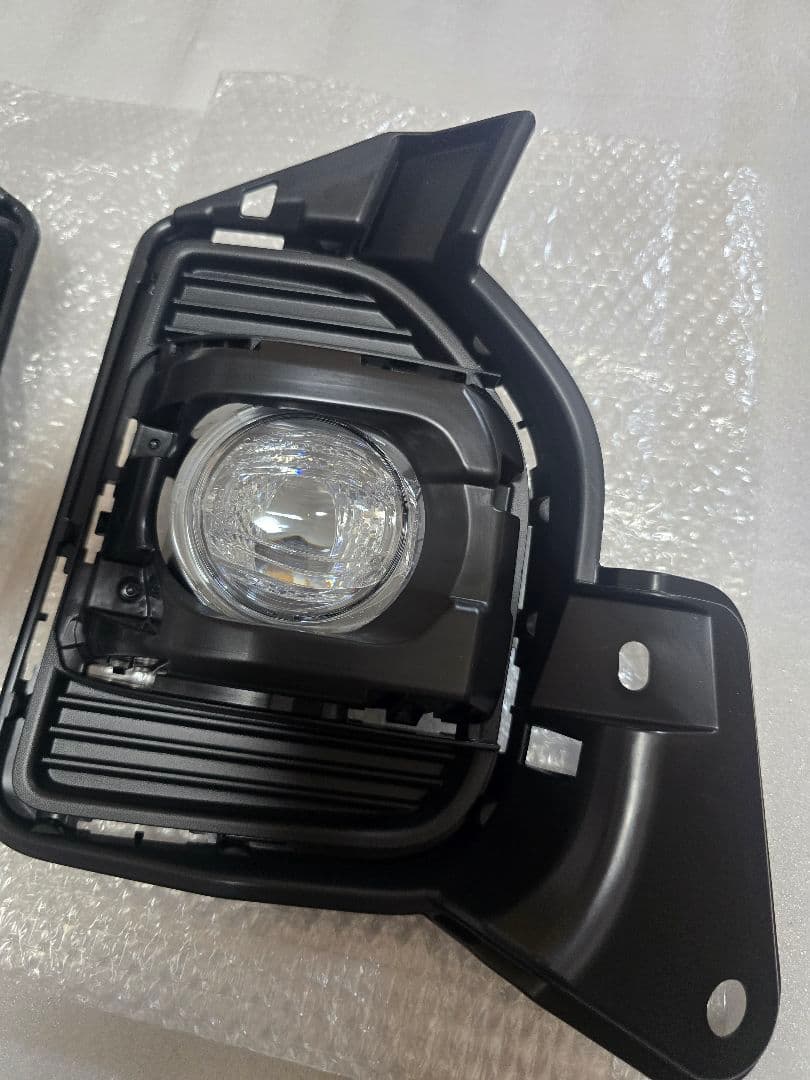 トヨタ フォグランプ 2個セット ハイエース 200系