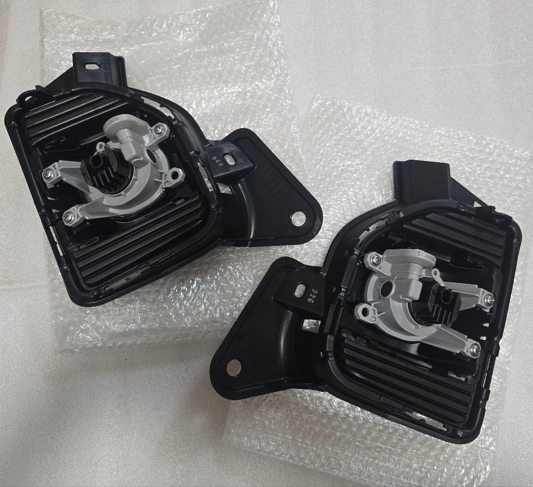 トヨタ フォグランプ 2個セット ハイエース 200系