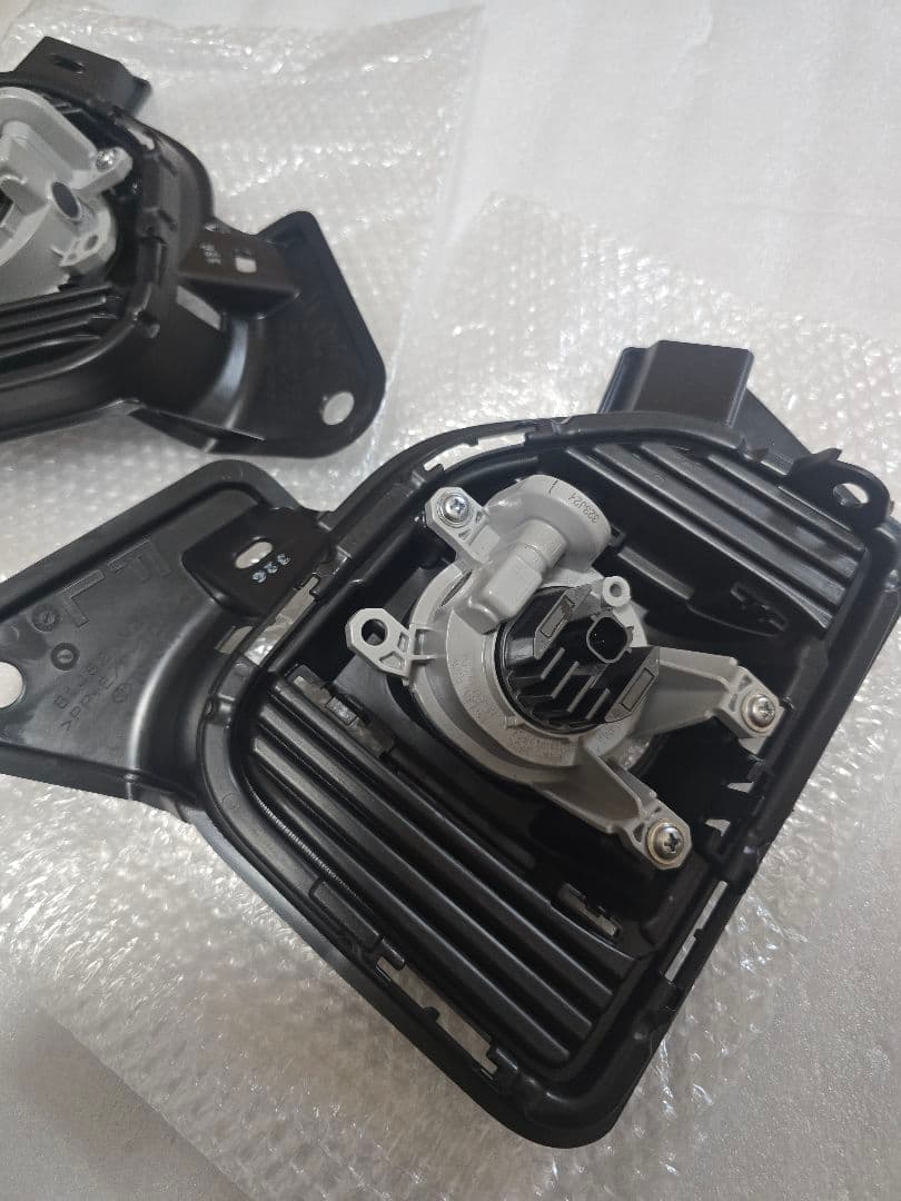 トヨタ フォグランプ 2個セット ハイエース 200系