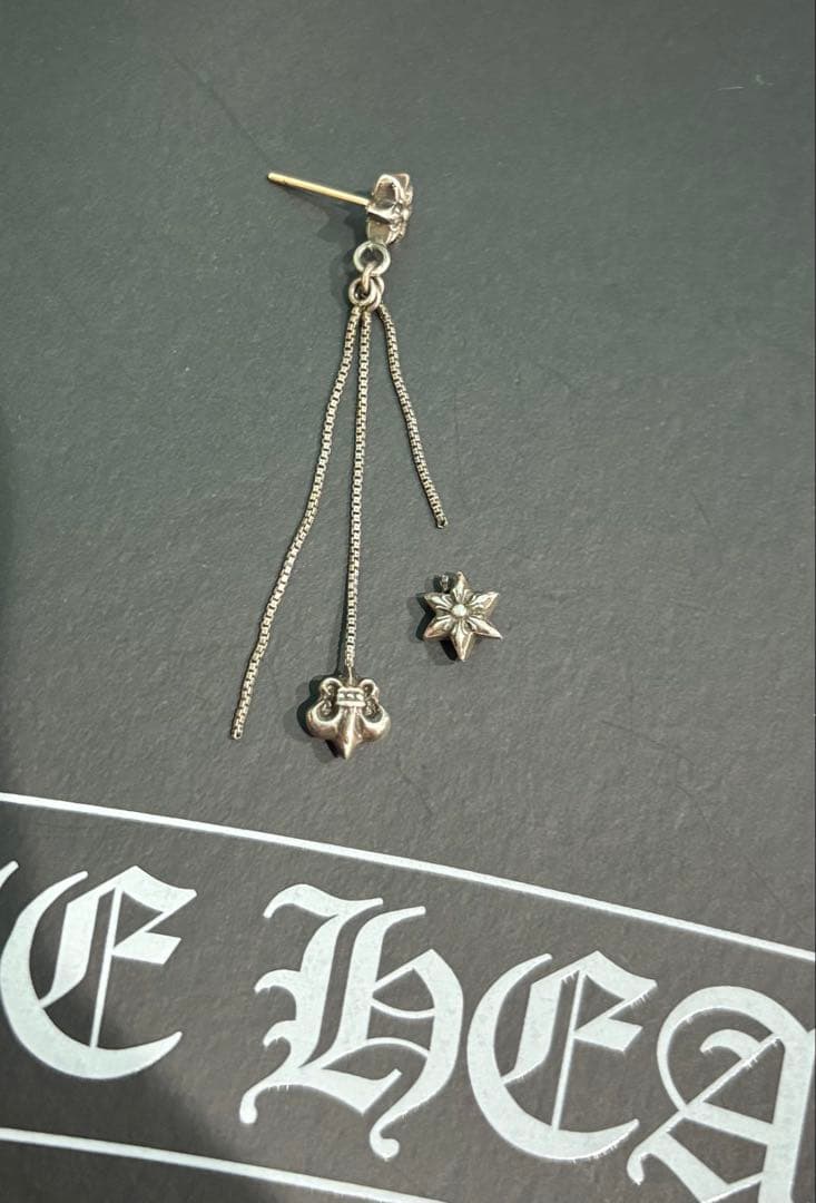 CHROME HEARTSクロムハーツ　【レア品】jojo スター　ピアス