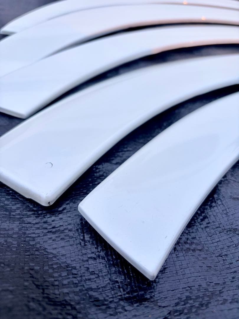 ハイエース オーバーフェンダー 070 パールホワイト