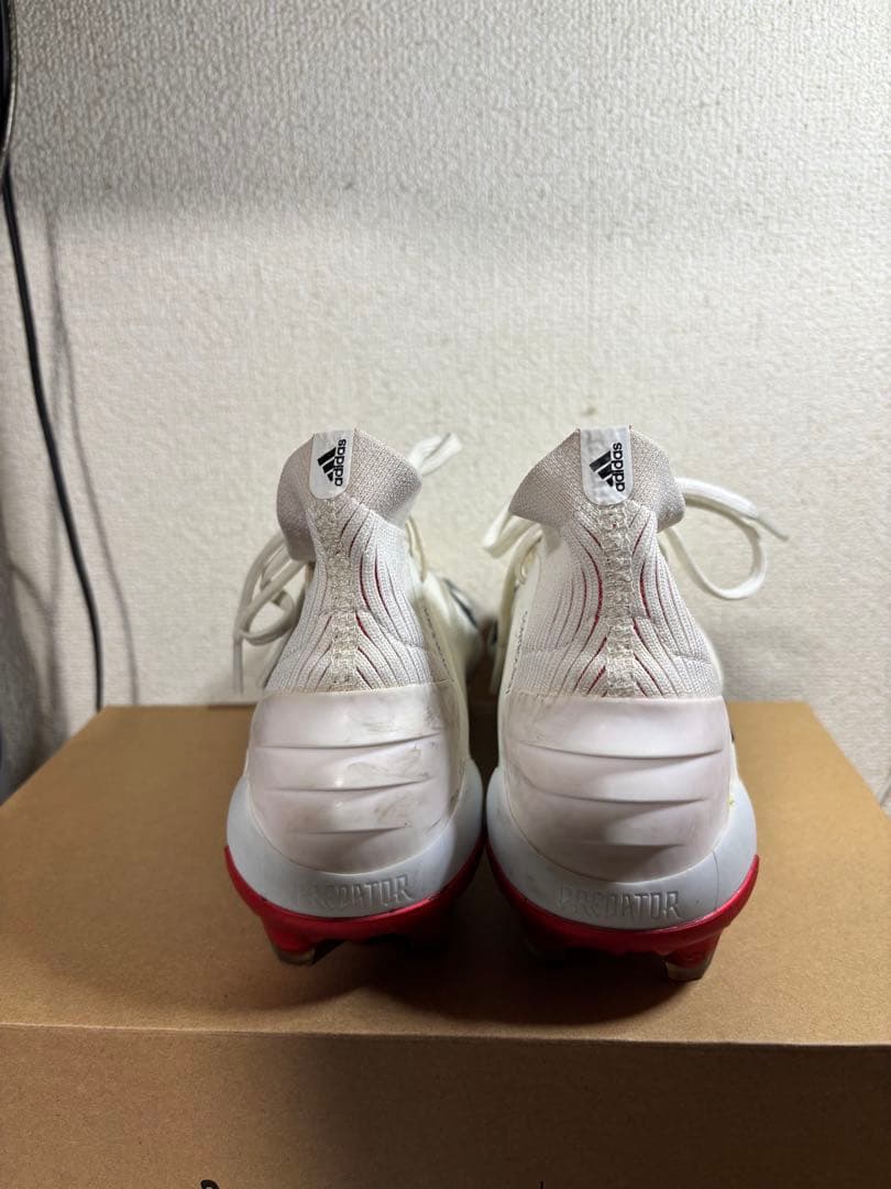 adidas プレデターマニア+19 スパイク ホワイト/ブラック/レッド