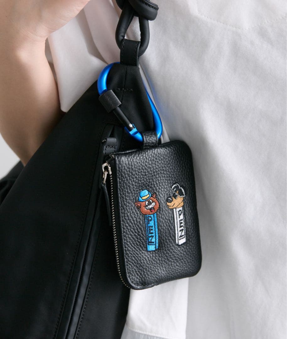 PEZ(ペッツ) ×ear】《牛革》カラビナ付きパス＆キーケース　新品未使用