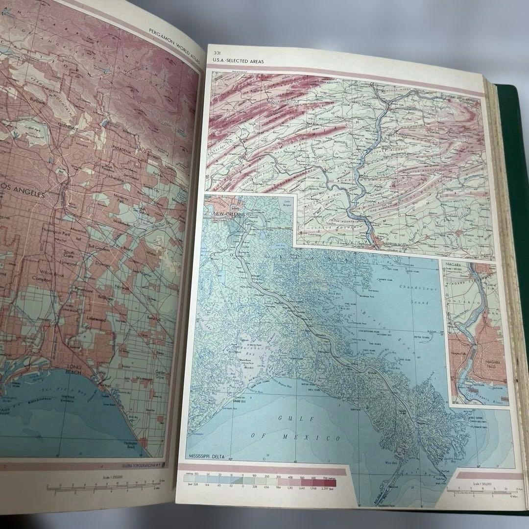ペルガモン　Pergamon World Atlas 1968 英語版 地図帳