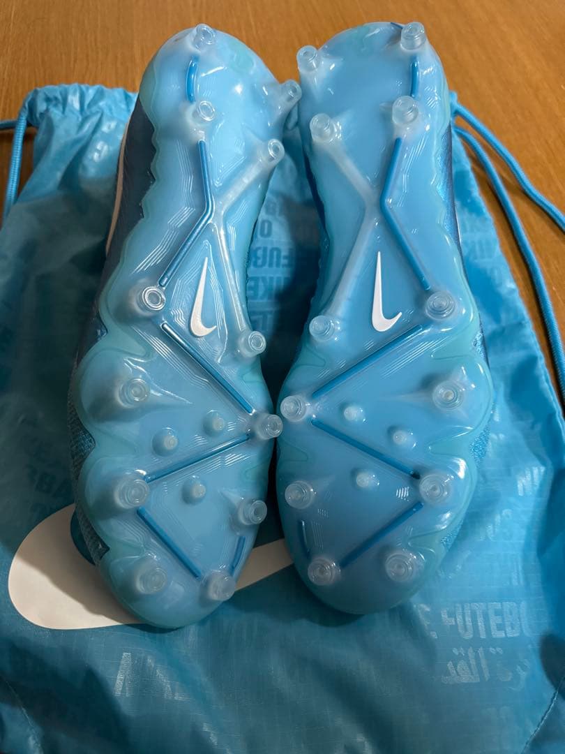 ナイキ　ファントムルナ2エリートAG 27cm