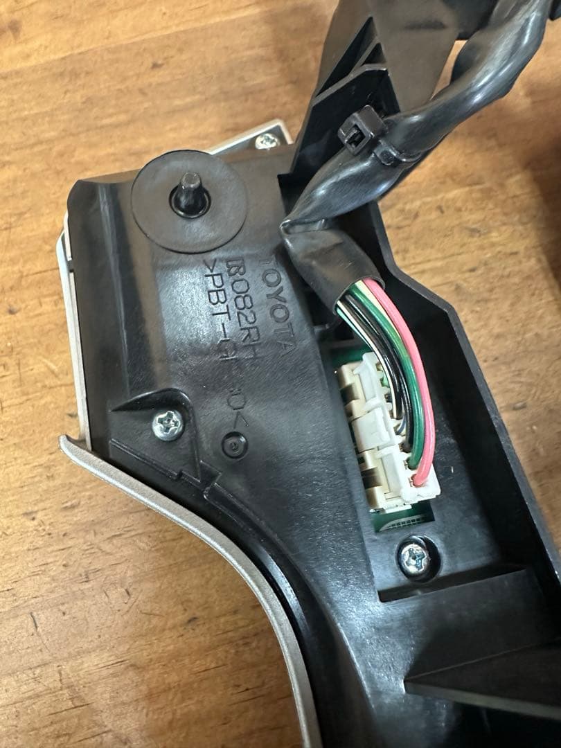 ランクル　プラド150 TZ-G用 ステアリングスイッチ　前期　中期