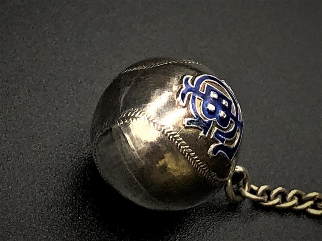 【 116年前のMLBキーホルダー 】 1909年　銀鍍金ボール型