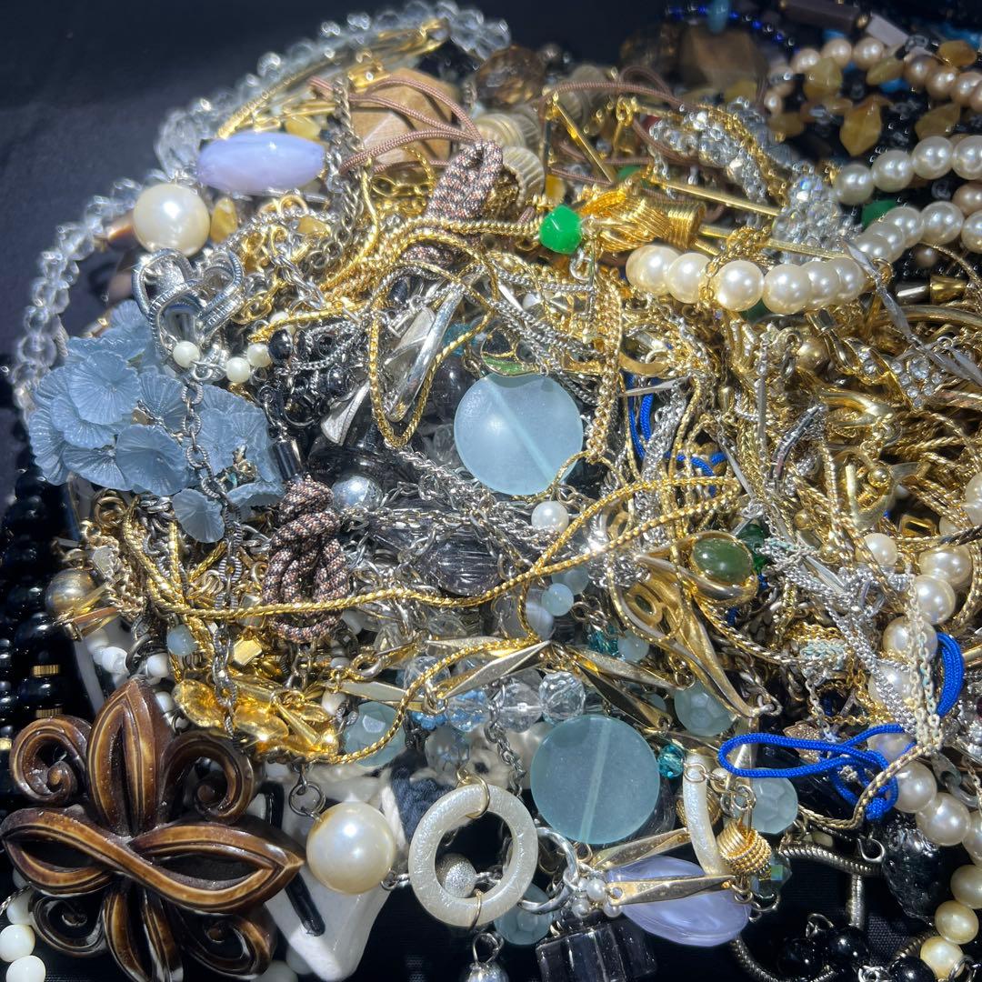 PB236 約3.2kg アクセサリーまとめ　整理品　ジュエリー