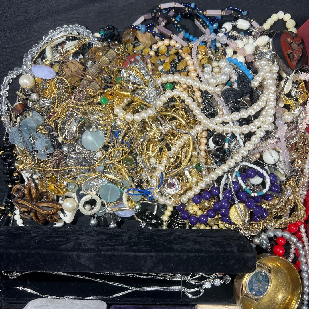 PB236 約3.2kg アクセサリーまとめ　整理品　ジュエリー