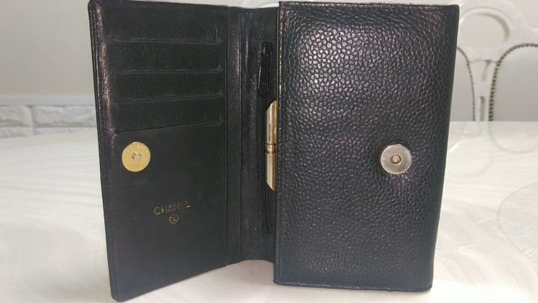 CHANEL ブラック レザー がま口財布